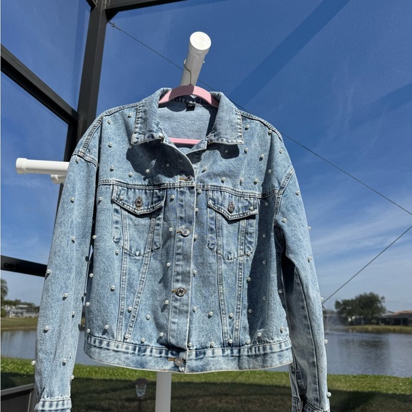 🎀NWOT Pearl Studded Denim Blue Jean Jacket 🎀 - Picture 5 of 16